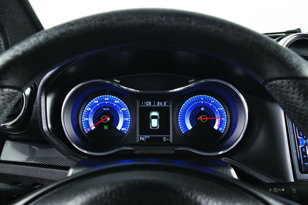 AIXAM licence-free cars e Coupé MULTIA_DETZ_INTE_GTIGTOCompteurRapproche