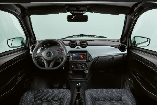 AIXAM licence-free cars Minauto GT Interior tablet