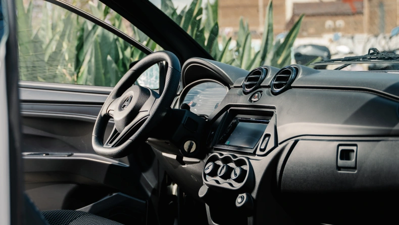 Voiture sans permis AIXAM e Minauto SITU_EMULTIM_BLA_PNG (9).jpg